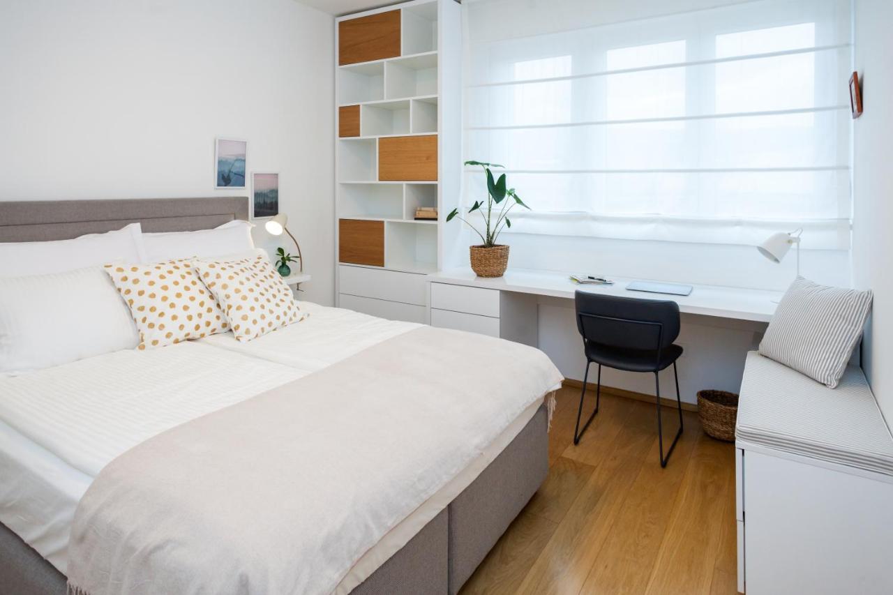 Luxury Apartment Ivari สปลิท ภายนอก รูปภาพ